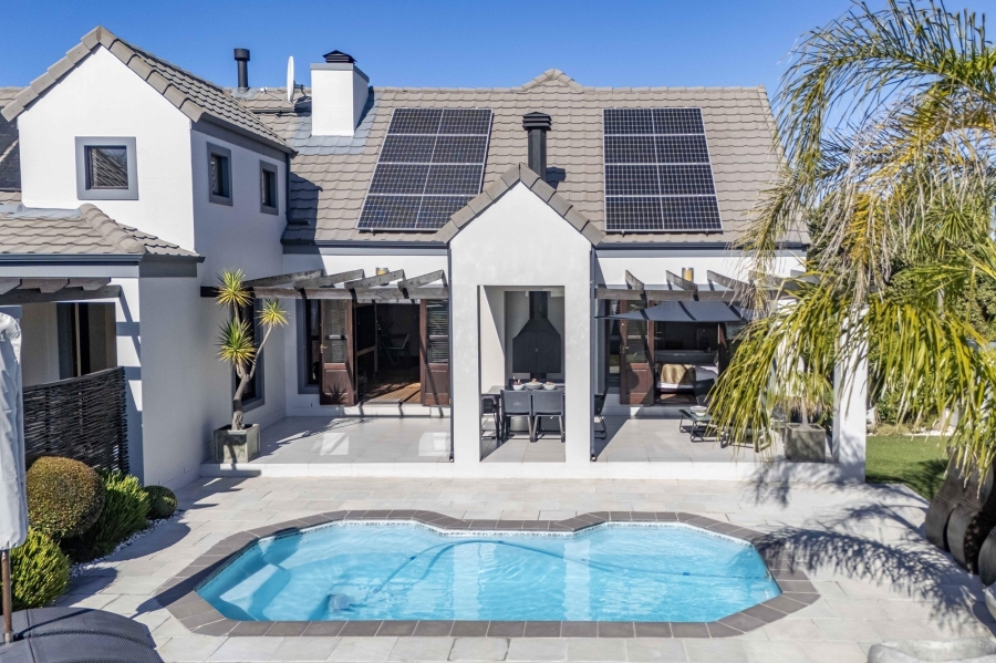 3 Bedroom Property for Sale in Graanendal Western Cape